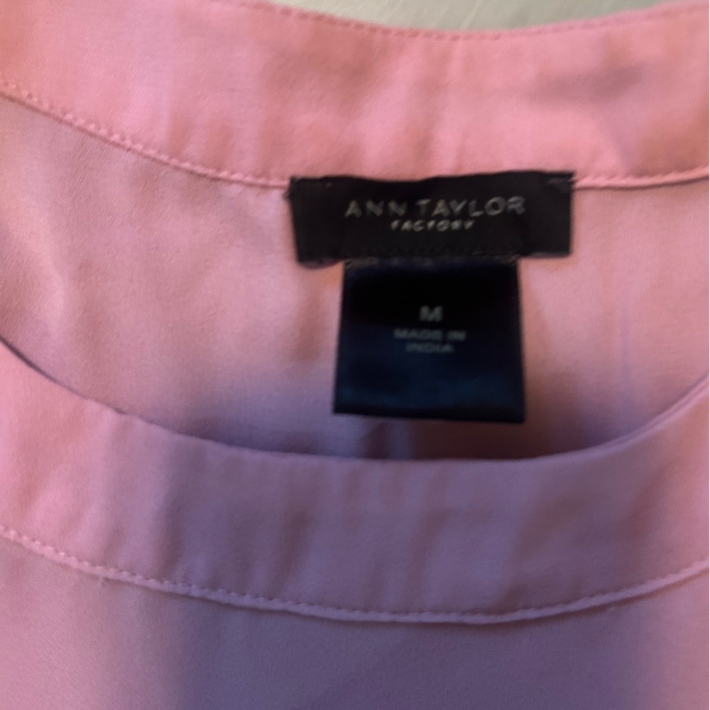 Ann Taylor Blush Dusty Rose Pink Elegant Pink Cap Sleeves Top Blouse Medium - Picture 11 of 13